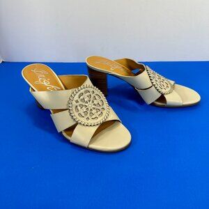 Brighton Rive Wedge Sandals Laser cut Leather Slip on Cream Size 7.5, Brazil